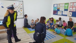 Policjantki odwiedziły dzieci ze szkoły integracyjnej